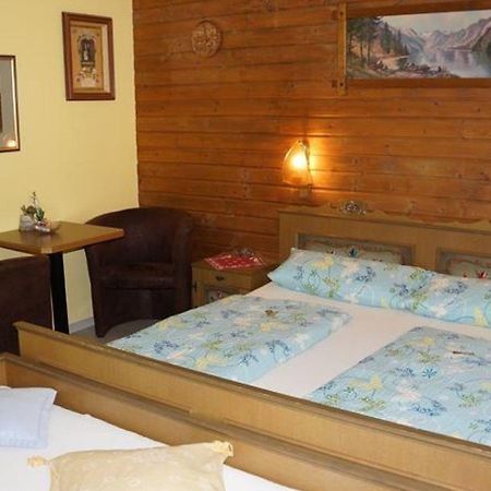Pension Erlerhof Ried im Zillertal Exterior photo